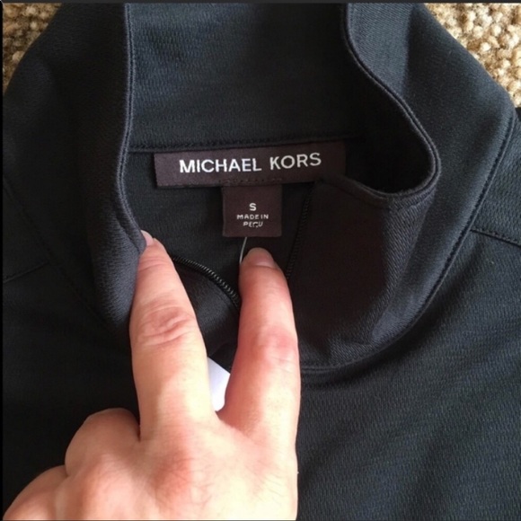 Michael Kors black men t-shirt long sleeve. - Picture 4 of 4